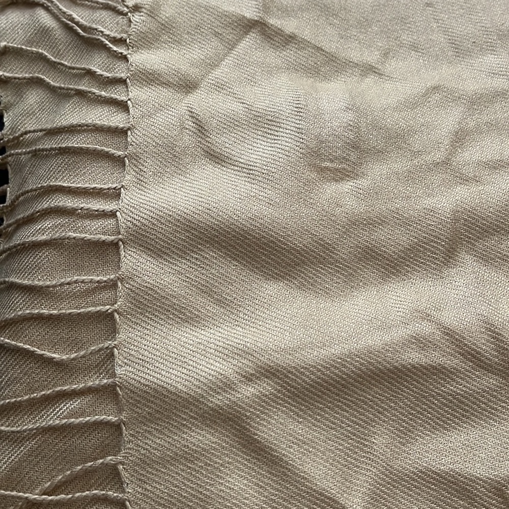 Pashmina - Picture 2 of 2